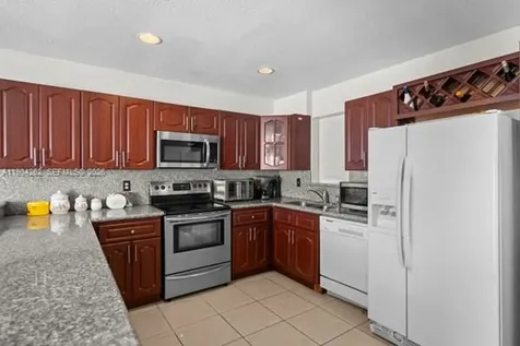 707 SE Karrigan Terrace Port St. Lucie FL 34983