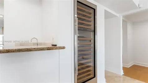 2445 SE 8 Street Pompano Beach FL 33062