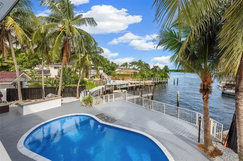 2445 SE 8 Street Pompano Beach FL 33062