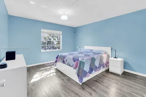 6207 Bay Club Drive Fort Lauderdale FL 33308