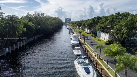 6207 Bay Club Drive Fort Lauderdale FL 33308