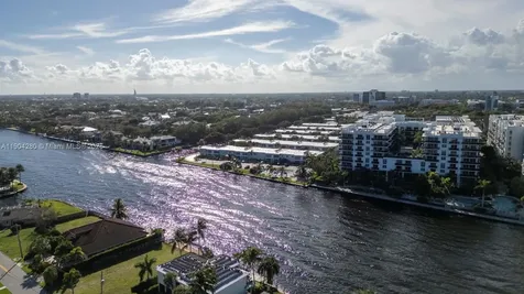6207 Bay Club Drive Fort Lauderdale FL 33308