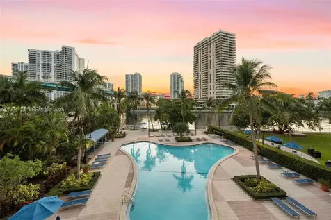 19390 Collins Avenue Sunny Isles Beach FL 33160