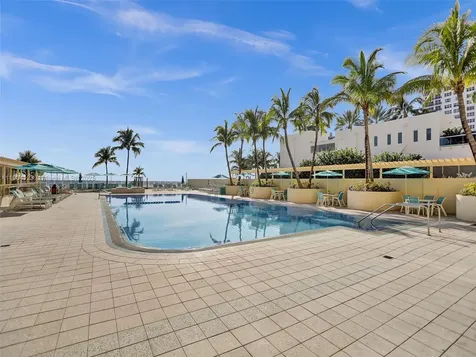 2501 S Ocean Drive Hollywood FL 33019