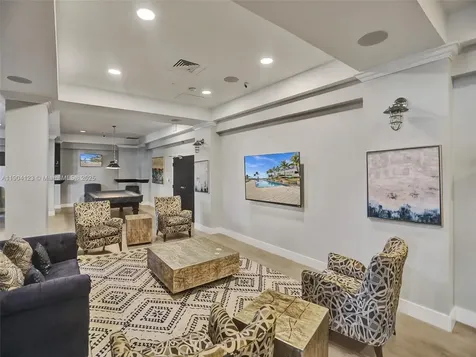 2501 S Ocean Drive Hollywood FL 33019