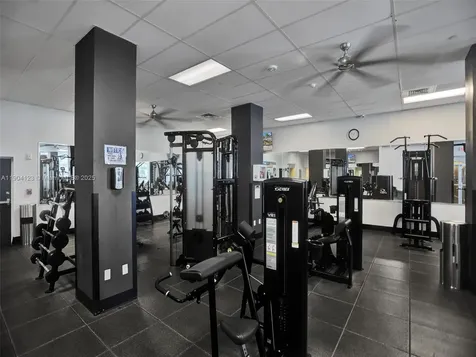 2501 S Ocean Drive Hollywood FL 33019
