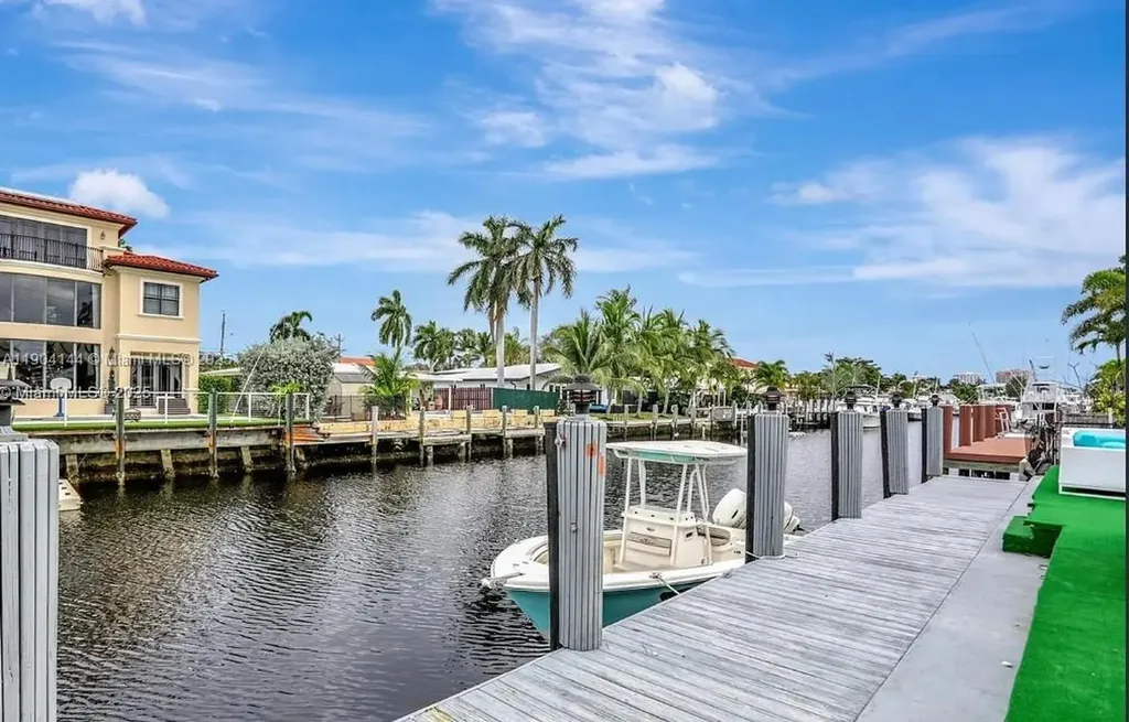 2321 SE 15th Street Pompano Beach FL 33062