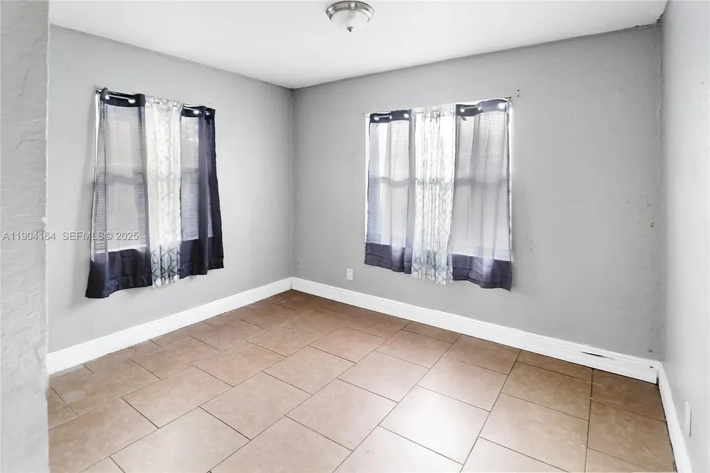 1722 NW 8th Court Fort Lauderdale FL 33311