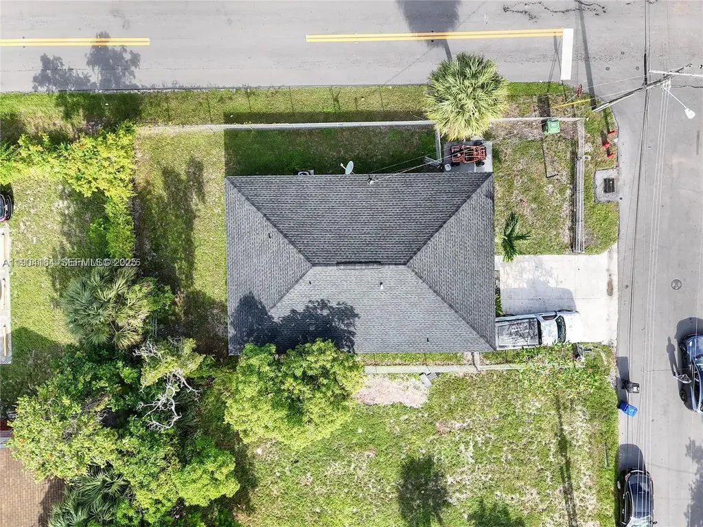 1722 NW 8th Court Fort Lauderdale FL 33311