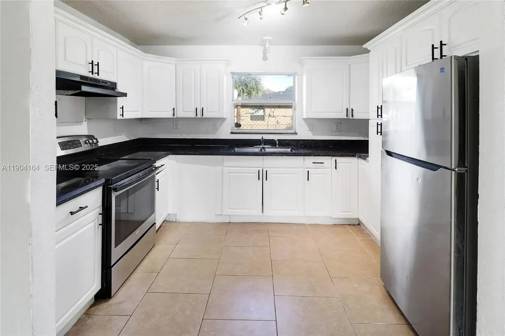 1722 NW 8th Court Fort Lauderdale FL 33311