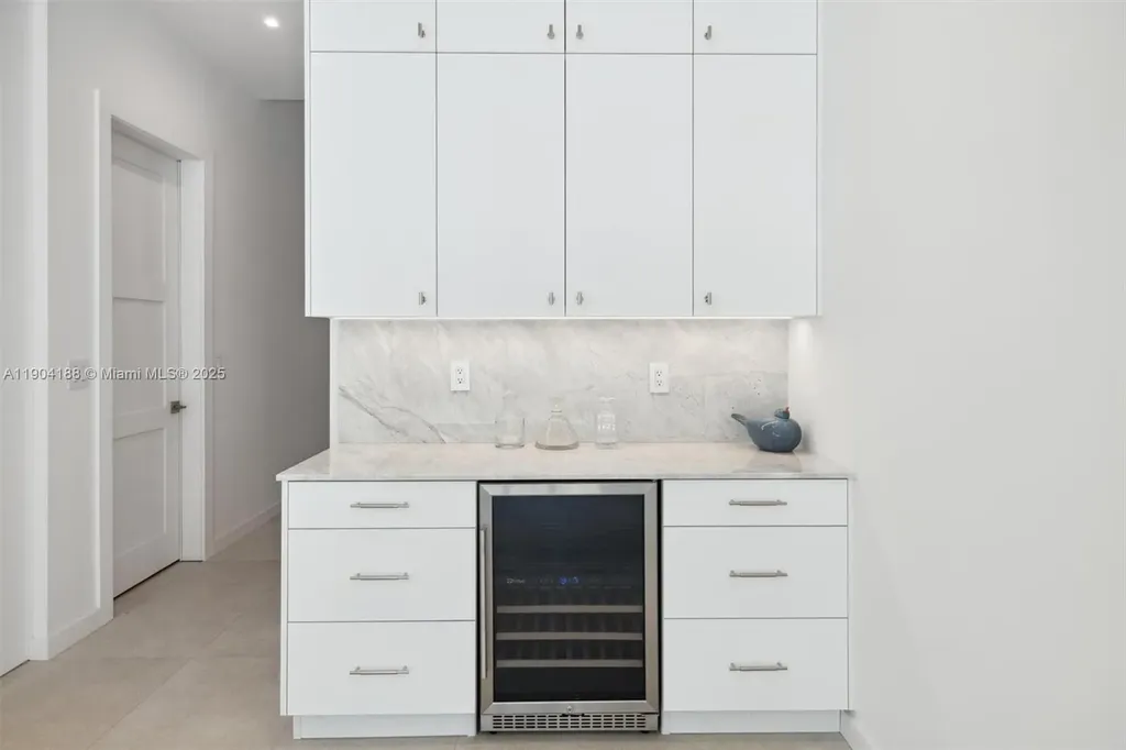 554 N Riverside Drive Pompano Beach FL 33062