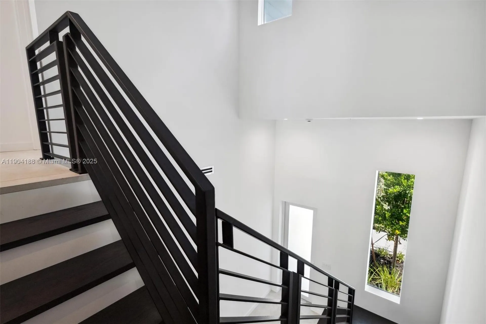 554 N Riverside Drive Pompano Beach FL 33062