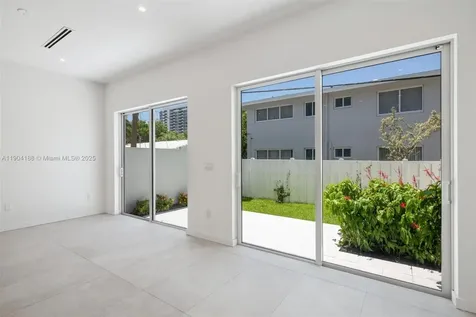 554 N Riverside Drive Pompano Beach FL 33062
