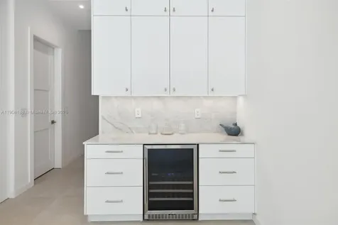 554 N Riverside Drive Pompano Beach FL 33062