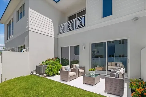 554 N Riverside Drive Pompano Beach FL 33062