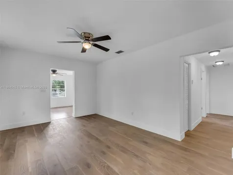 520 NW 32nd Place Miami FL 33125