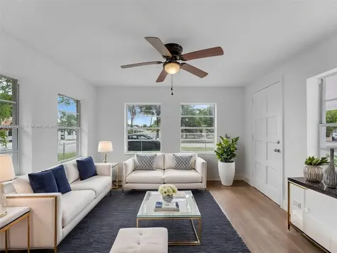 520 NW 32nd Place Miami FL 33125