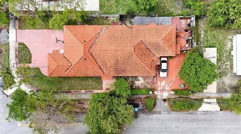 520 NW 32nd Place Miami FL 33125