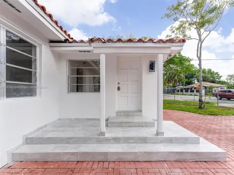 520 NW 32nd Place Miami FL 33125