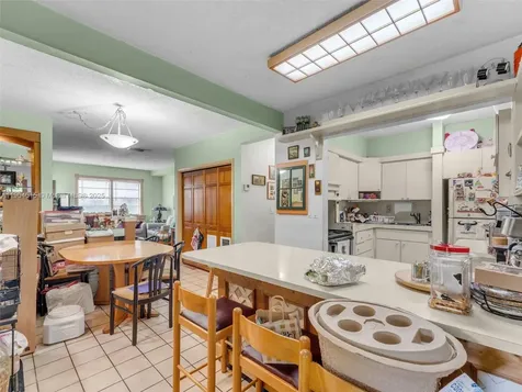 520 NW 32nd Place Miami FL 33125