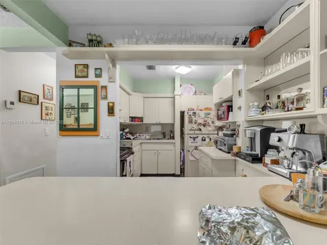 520 NW 32nd Place Miami FL 33125