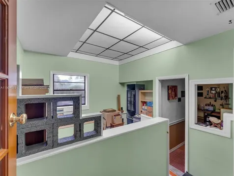 520 NW 32nd Place Miami FL 33125