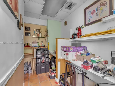 520 NW 32nd Place Miami FL 33125