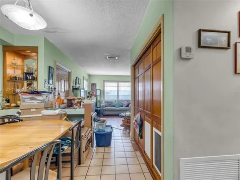 520 NW 32nd Place Miami FL 33125