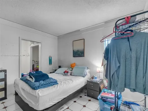 520 NW 32nd Place Miami FL 33125