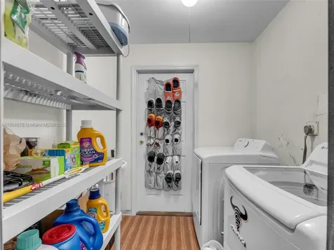 520 NW 32nd Place Miami FL 33125