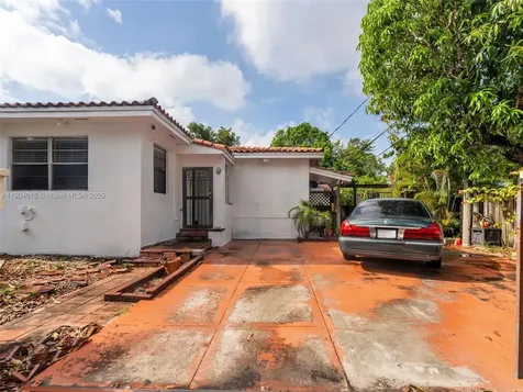 520 NW 32nd Place Miami FL 33125