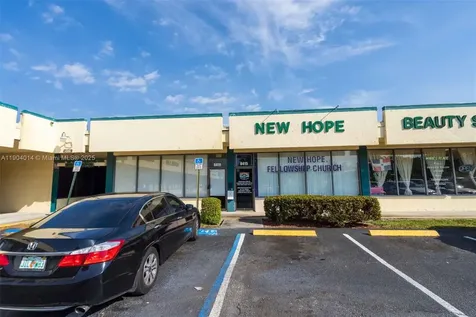 8415 W Mcnab Road Tamarac FL 33321