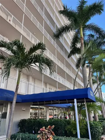 1300 Lincoln Road Miami Beach FL 33139
