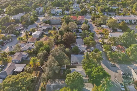 218 SW 14th Court Fort Lauderdale FL 33315