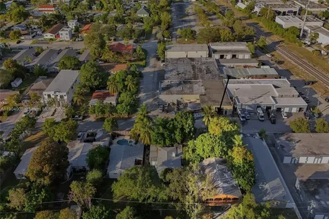 218 SW 14th Court Fort Lauderdale FL 33315