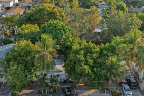 218 SW 14th Court Fort Lauderdale FL 33315