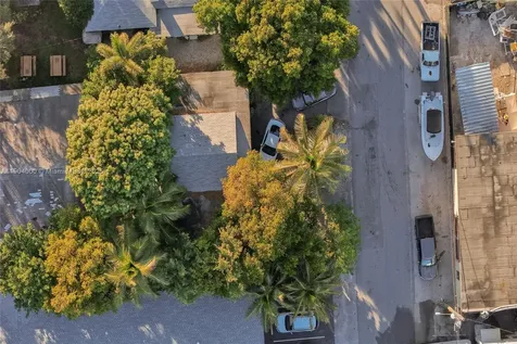 218 SW 14th Court Fort Lauderdale FL 33315