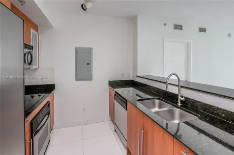 325 S Biscayne Boulevard Miami FL 33131