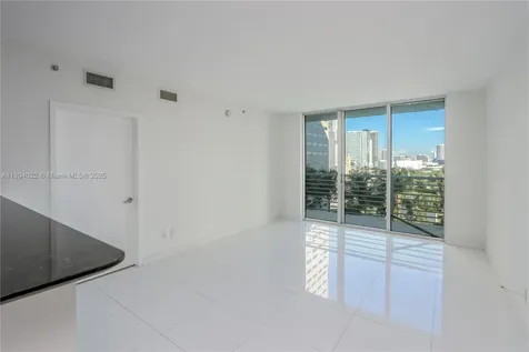 325 S Biscayne Boulevard Miami FL 33131