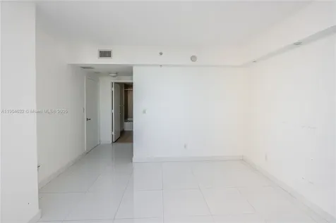 325 S Biscayne Boulevard Miami FL 33131