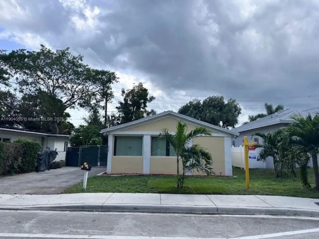 2898 NW 6th Court Fort Lauderdale FL 33311