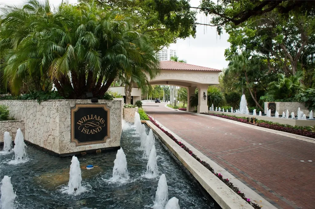 2000 Island Boulevard Aventura FL 33160
