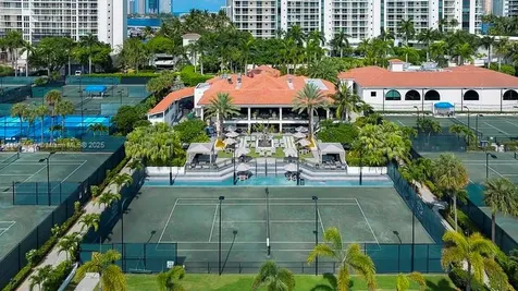 2000 Island Boulevard Aventura FL 33160