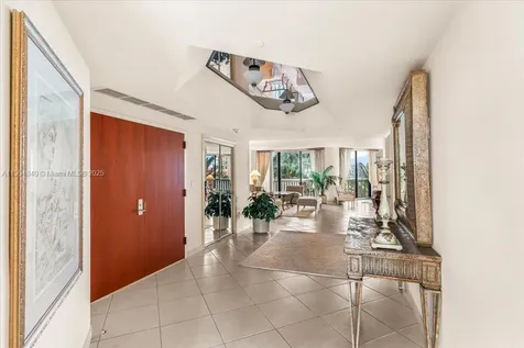 2000 Island Boulevard Aventura FL 33160