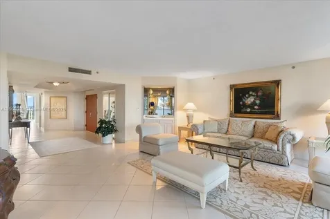 2000 Island Boulevard Aventura FL 33160