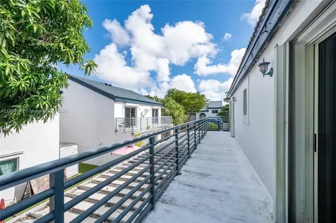 351 NE 211th Street Miami FL 33179