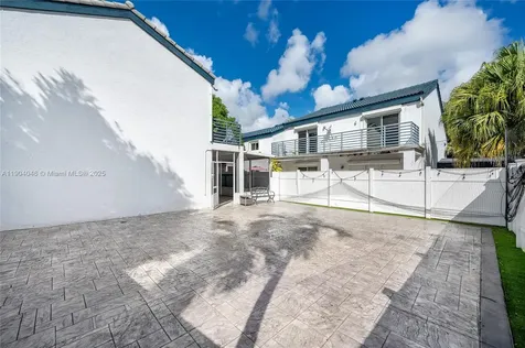 351 NE 211th Street Miami FL 33179