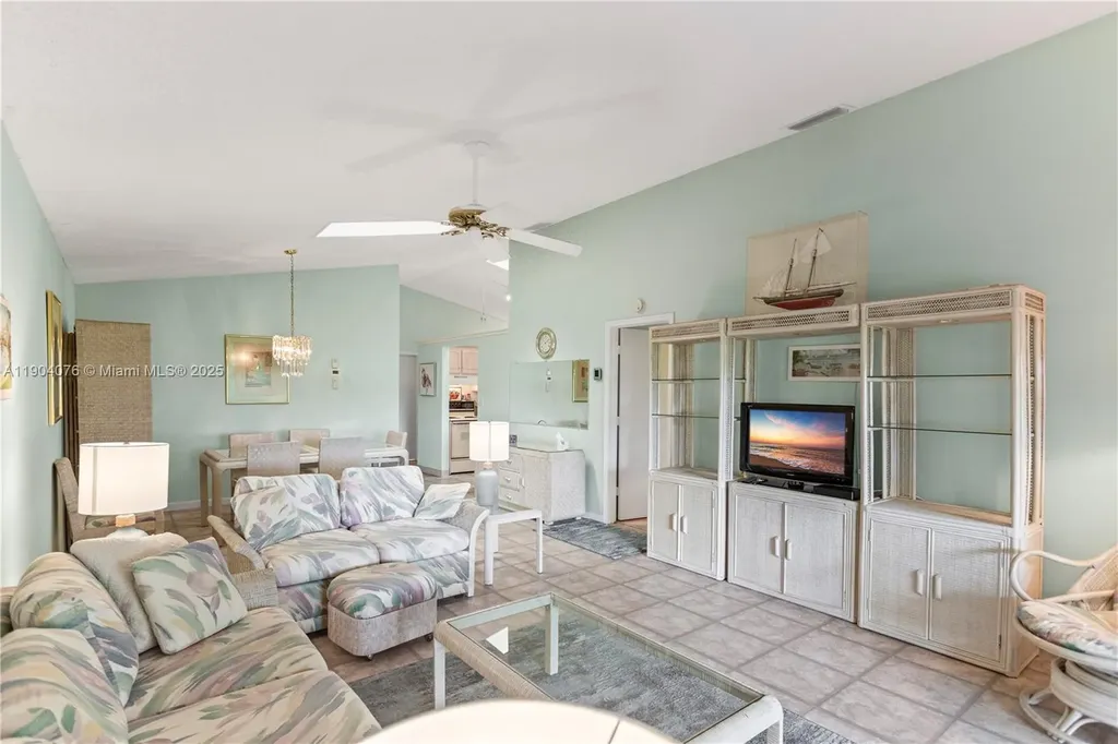 3753 N Arelia Drive N Delray Beach FL 33445