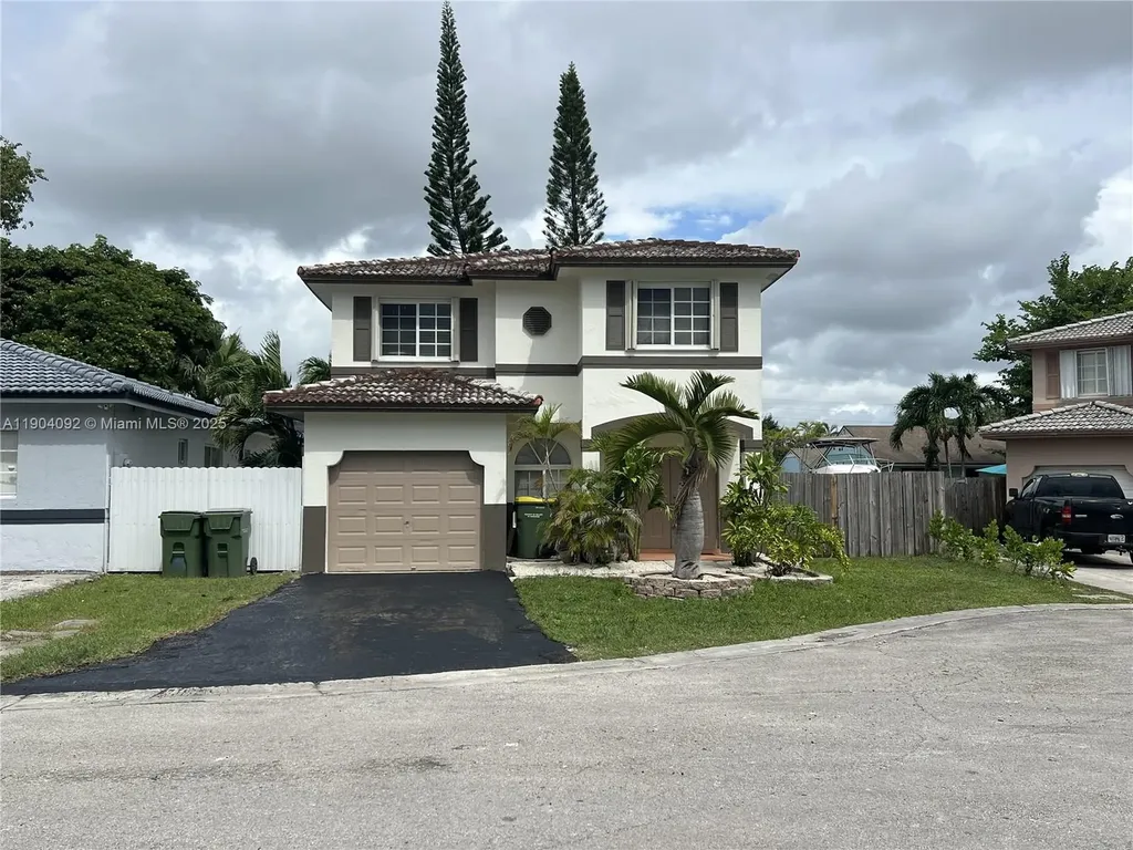 1387 SE 10th Street Homestead FL 33035