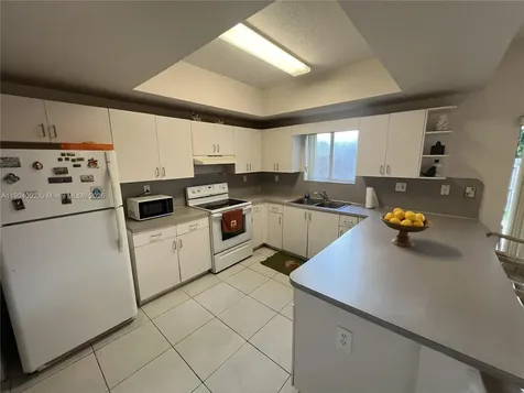 1387 SE 10th Street Homestead FL 33035